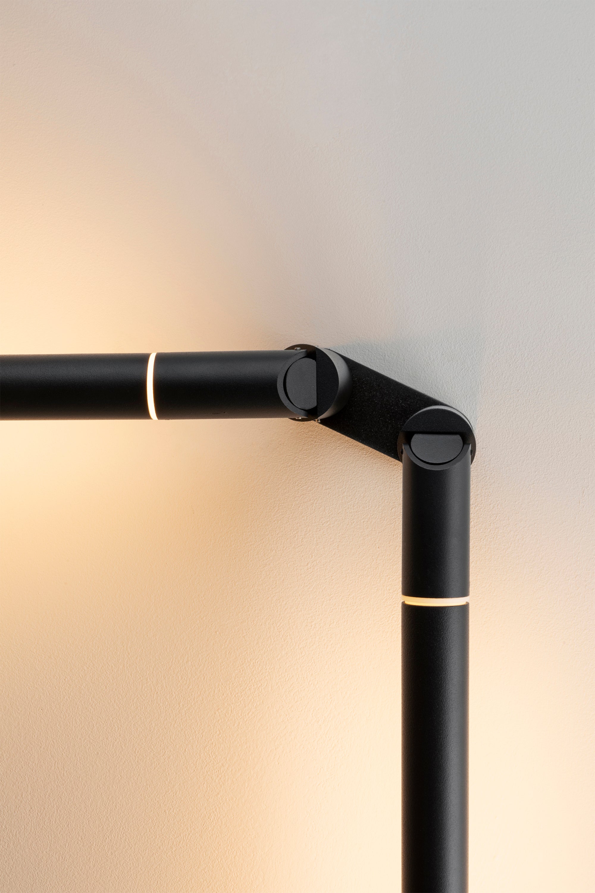 ARCO 4000X2 - Wall Light Composition