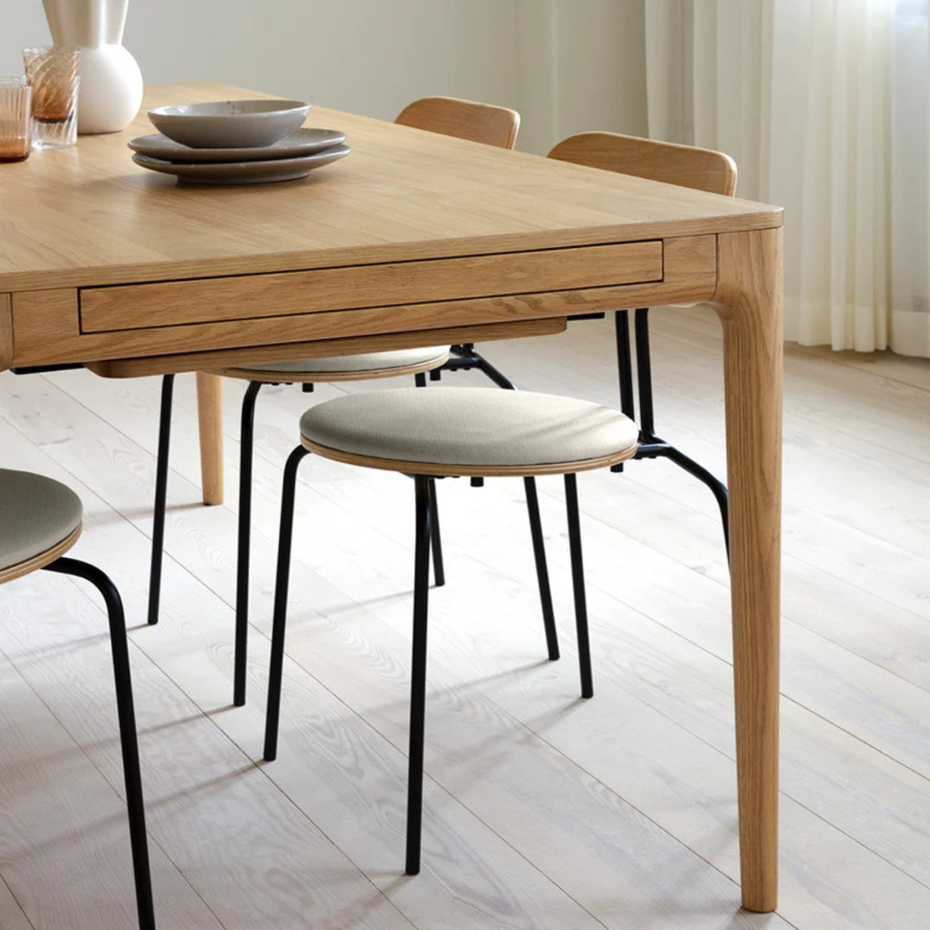 CURIOUS - Dining Chair