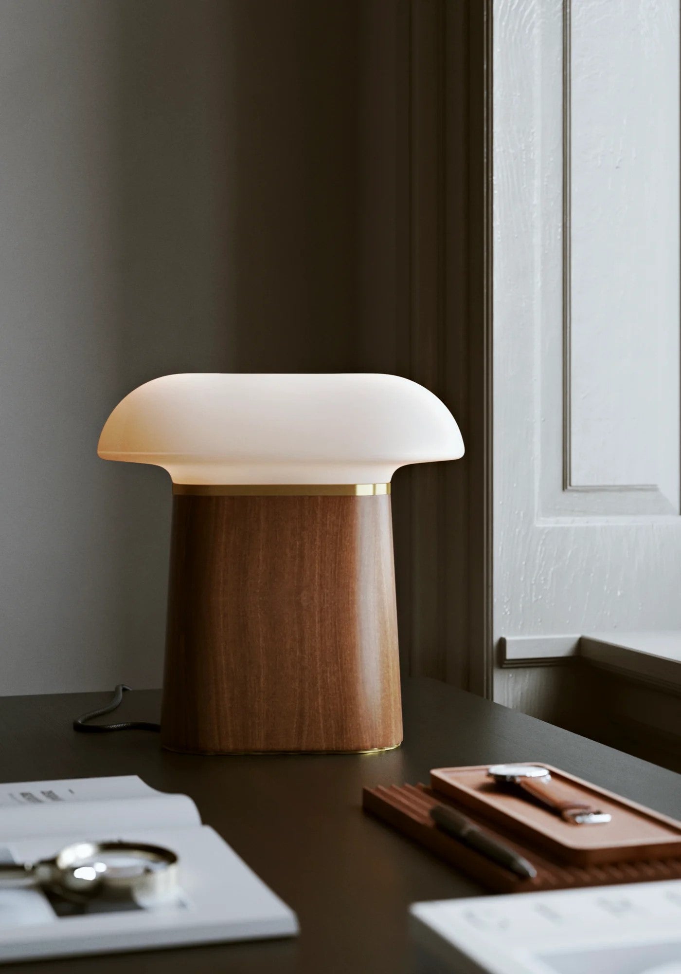 NOVA WALNUT - Table Lamp