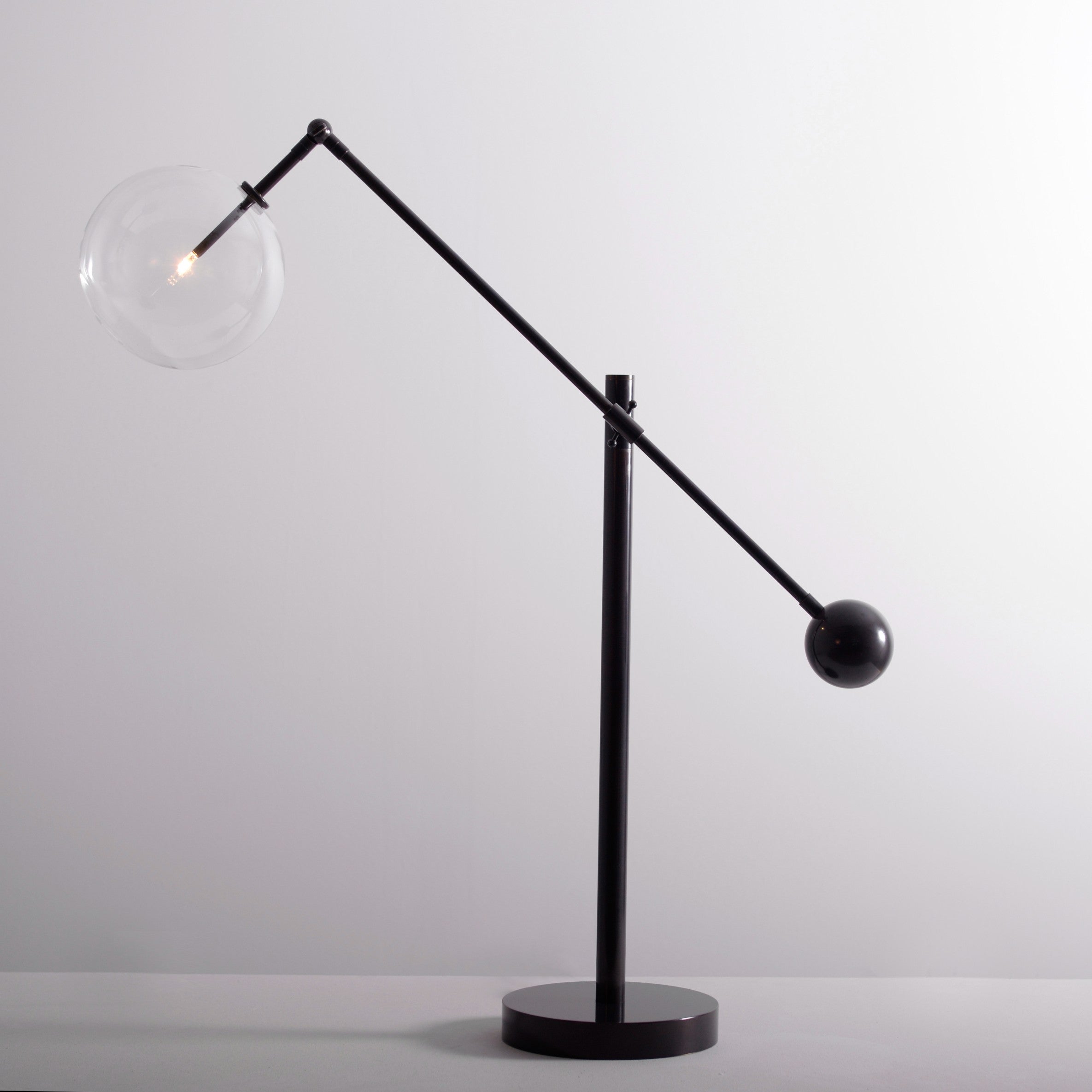 MILAN - galda lampa